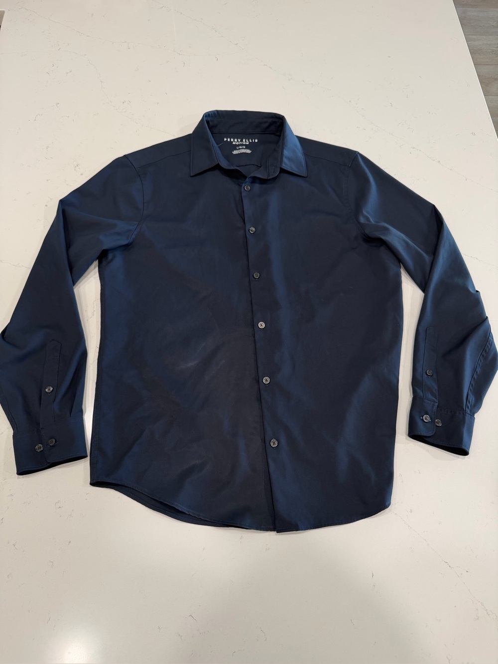 Perry Ellis Men’s Navy Motion Long Sleeve Dress Shirt - Large
